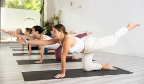 Should I start with a retreat or jump straight into a teacher training course in Rishikesh?